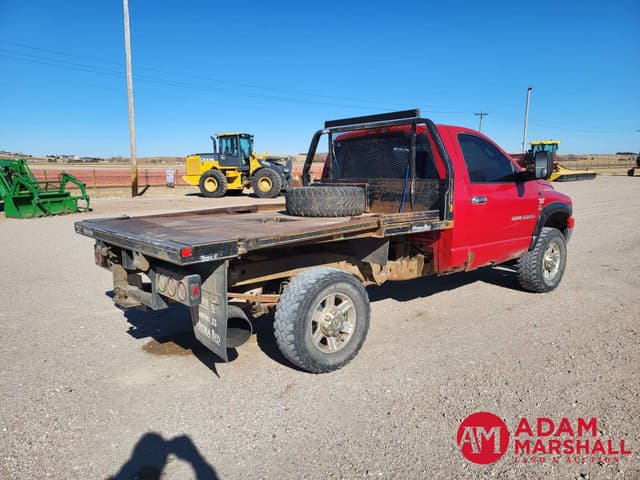 Image of Dodge Ram 2500 equipment image 2