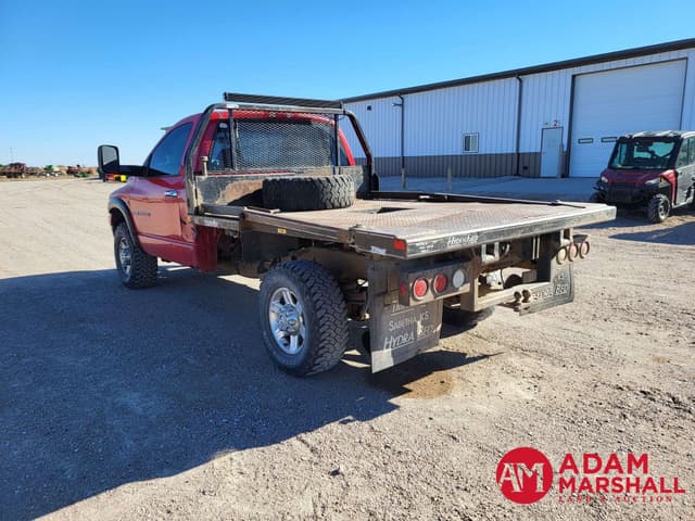 Image of Dodge Ram 2500 equipment image 3