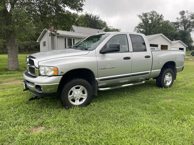 Image of Dodge Ram 2500 equipment image 1