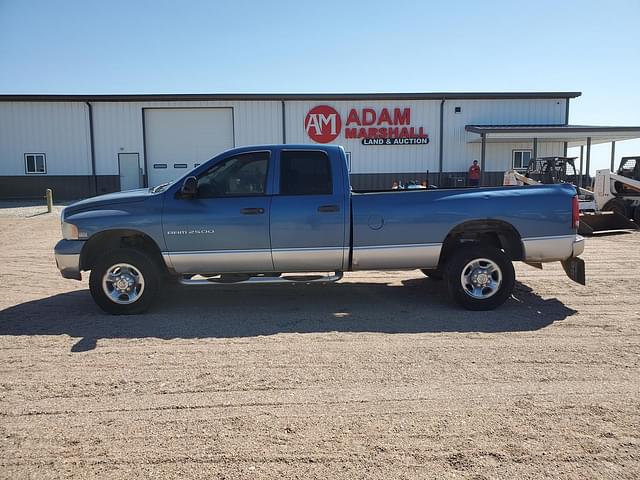 Image of Dodge Ram 2500 equipment image 4