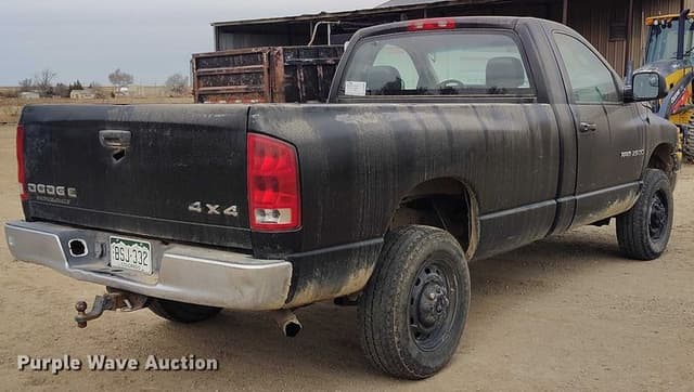 Image of Dodge Ram 2500 equipment image 4