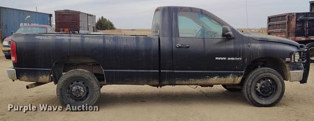 Image of Dodge Ram 2500 equipment image 3