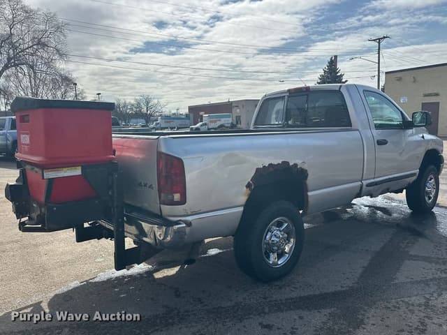 Image of Dodge Ram 2500 equipment image 4