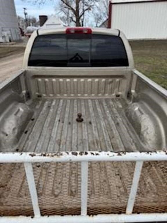 Image of Dodge Ram 2500 equipment image 4