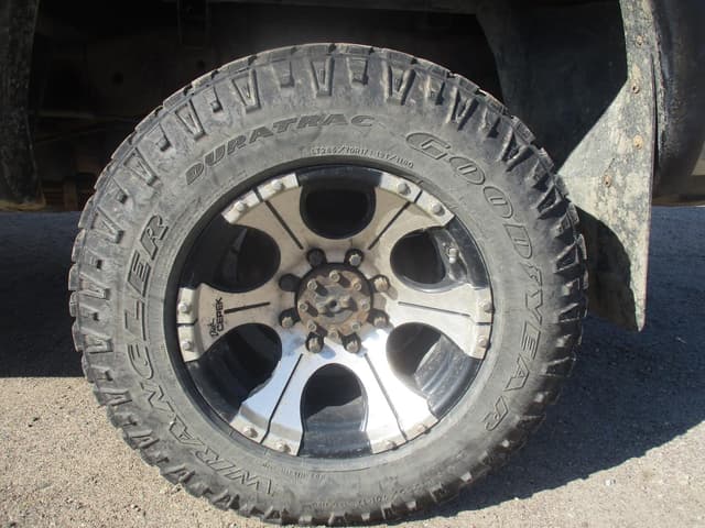 Image of Dodge Ram 2500 equipment image 2