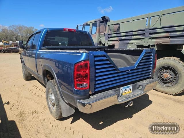 Image of Dodge Ram 2500 equipment image 3