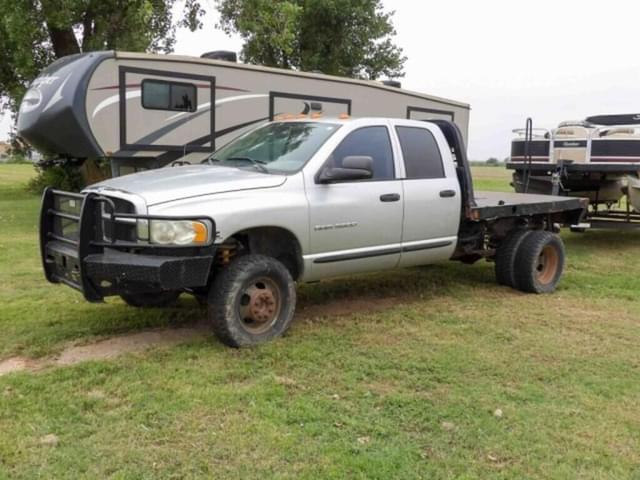 Image of Dodge Ram 3500 equipment image 1