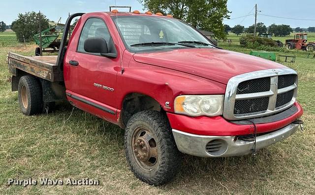 Image of Dodge Ram 3500 equipment image 2