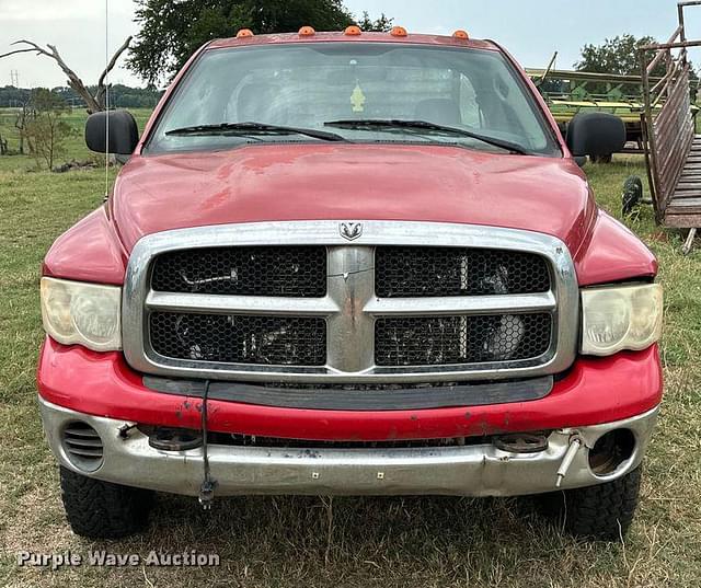 Image of Dodge Ram 3500 equipment image 1