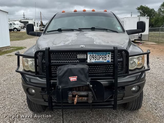 Image of Dodge Ram 3500 equipment image 1
