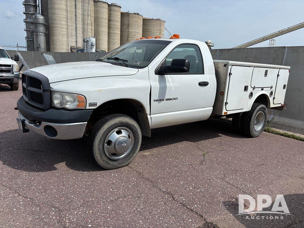 Image of Dodge Ram 3500 Primary image