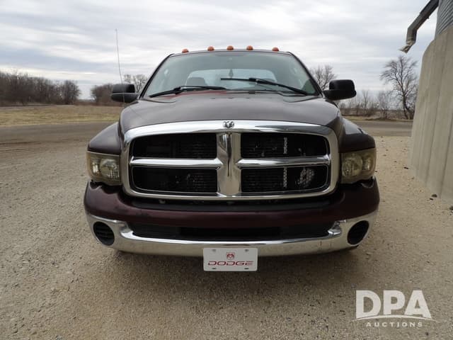 Image of Dodge Ram 3500 equipment image 1