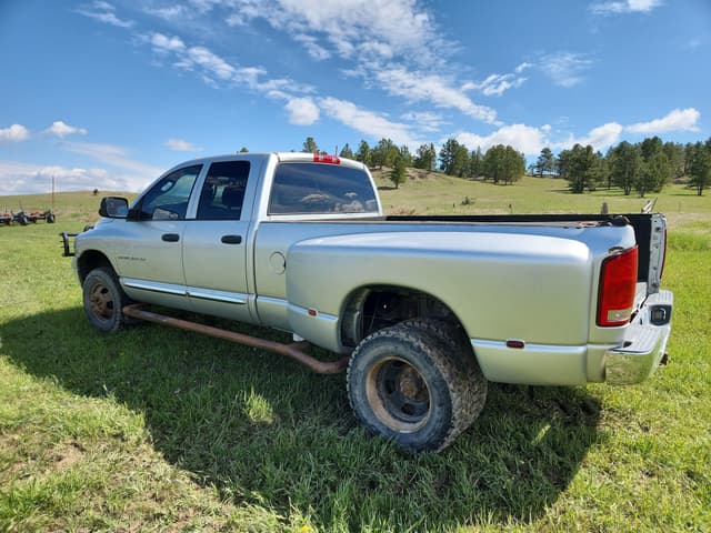 Image of Dodge Ram 3500 equipment image 1
