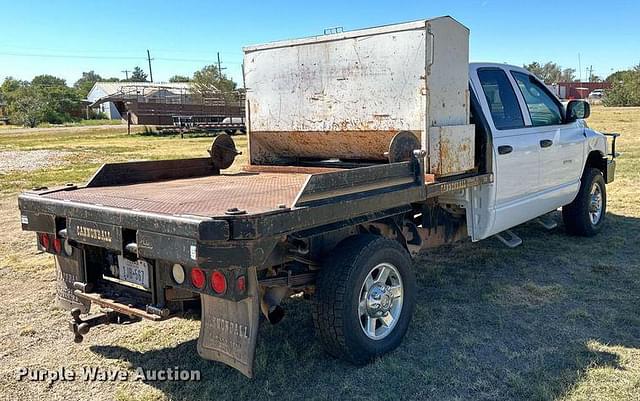 Image of Dodge Ram 3500 equipment image 4