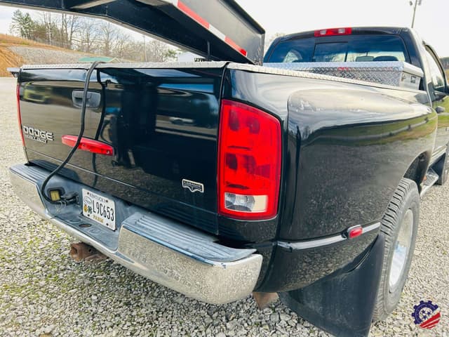 Image of Dodge Ram 3500 equipment image 4