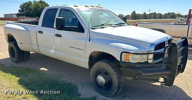 Image of Dodge Ram 3500HD equipment image 2