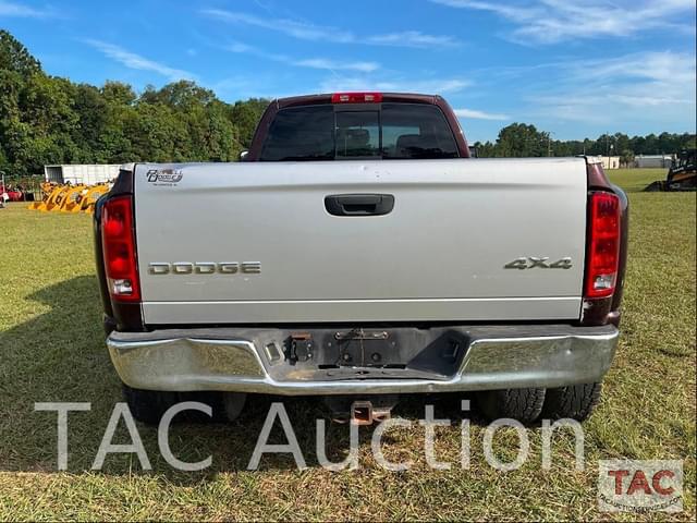 Image of Dodge Ram 3500 equipment image 3