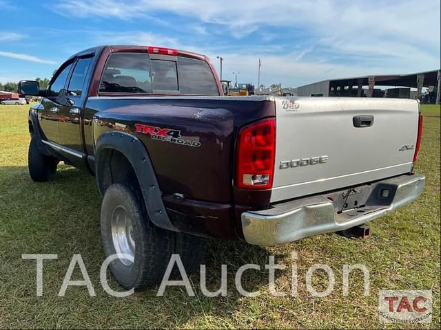 Image of Dodge Ram 3500 equipment image 2