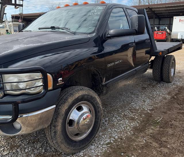 Image of Dodge Ram 3500 equipment image 1