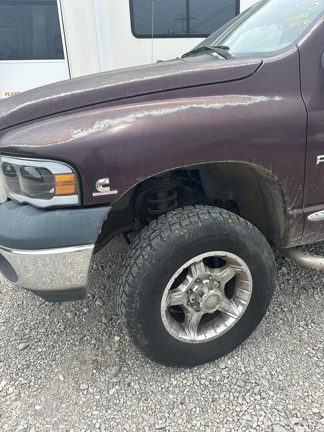 Image of Dodge Ram 3500 equipment image 2