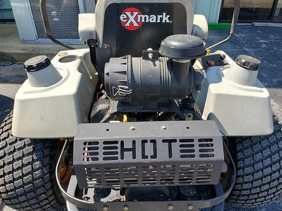 Image of Exmark Lazer Z equipment image 3
