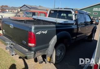 Image of Ford F-350 equipment image 4