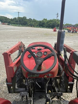 Image of Farm Pro 2425 equipment image 4
