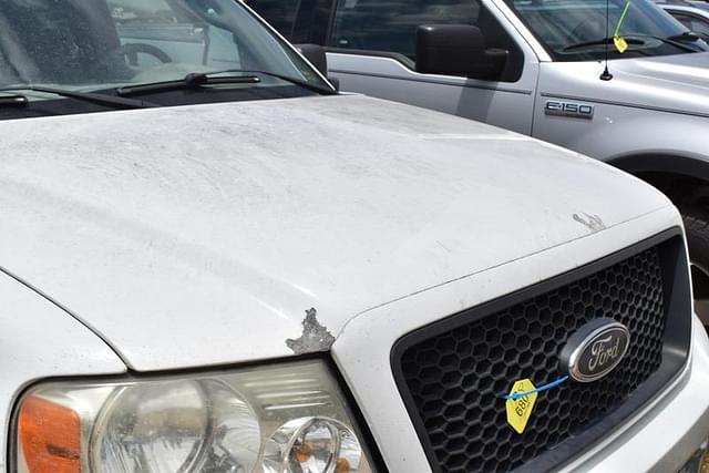 Image of Ford F-150 equipment image 4