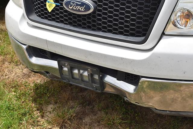 Image of Ford F-150 equipment image 3