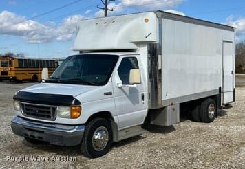 Main image Ford E-450