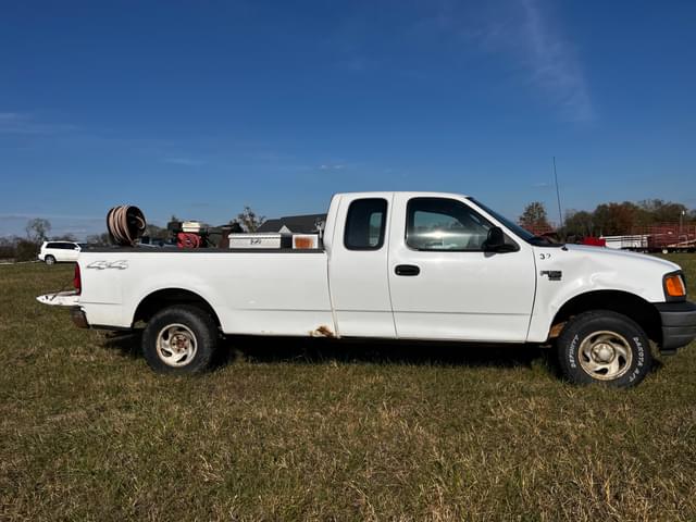 Image of Ford F-150 equipment image 1