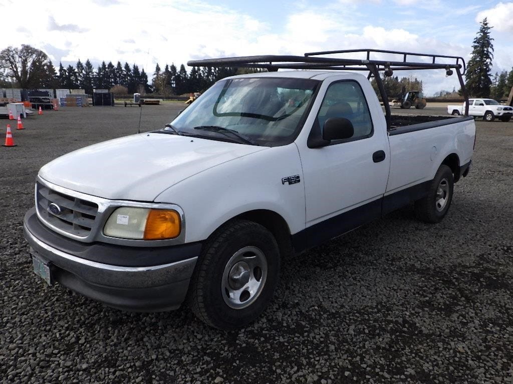 2004 Ford F-150 Equipment Image0