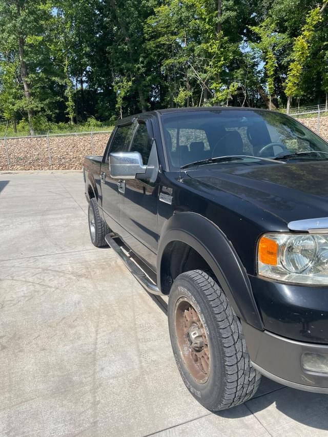 Image of Ford F-150 equipment image 1