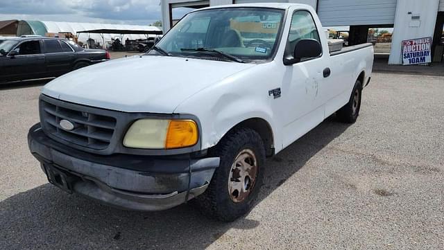 Image of Ford F-150 equipment image 1