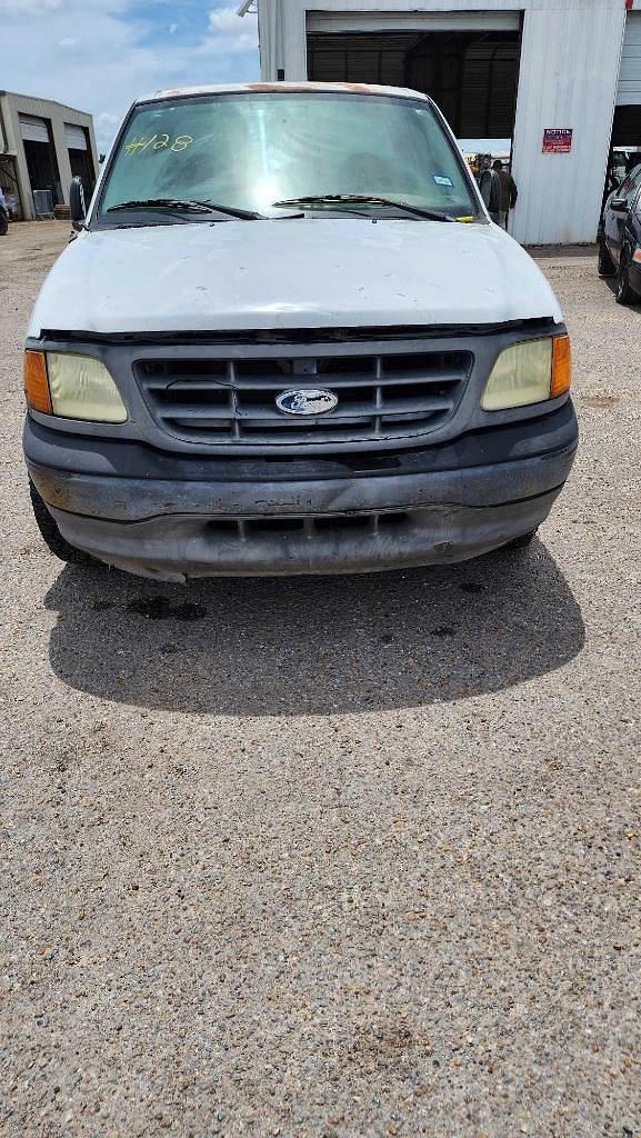 Image of Ford F-150 equipment image 2
