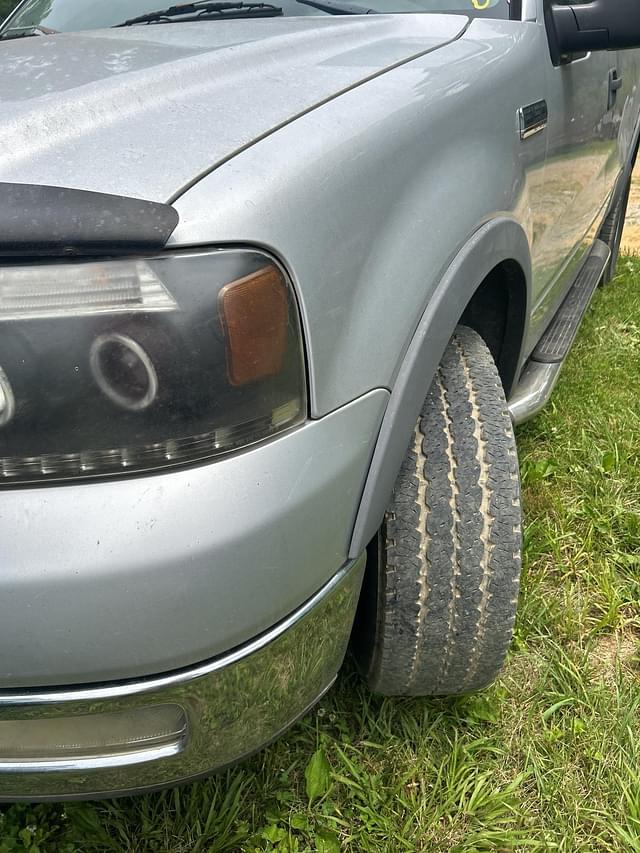 Image of Ford F-150 equipment image 2