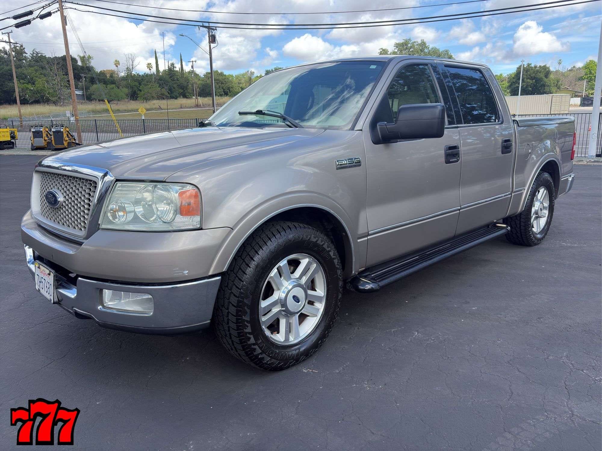 2004 Ford F-150 Equipment Image0