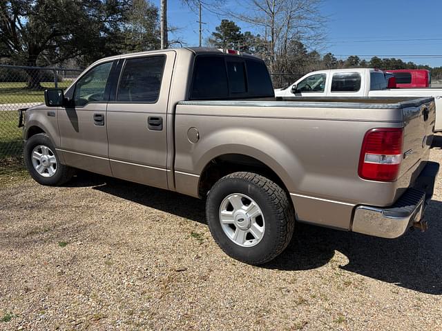 Image of Ford F-150 equipment image 1