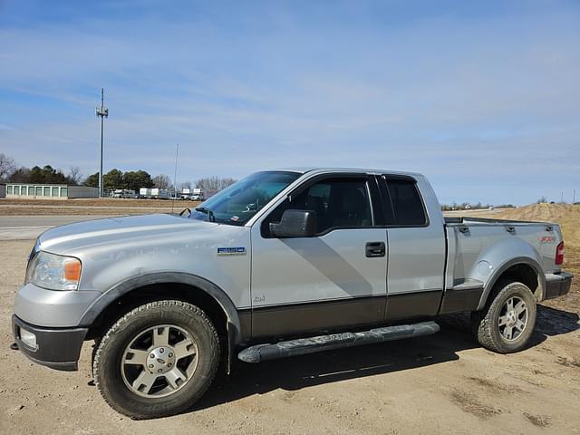 Image of Ford F-150 equipment image 2