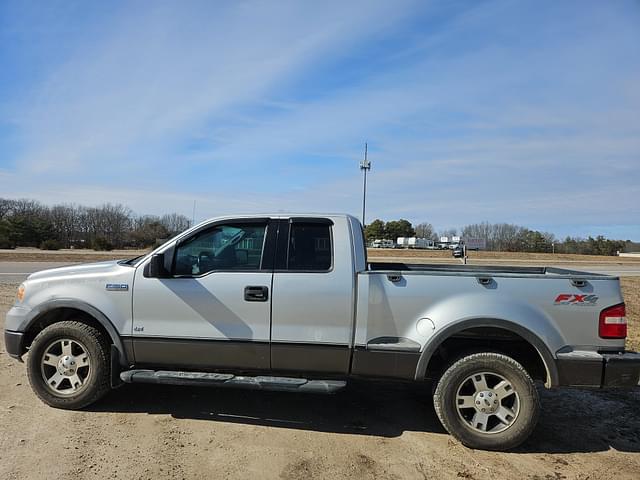 Image of Ford F-150 equipment image 4