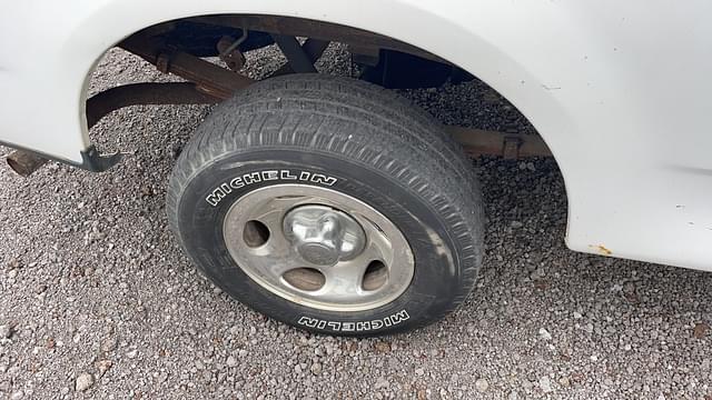 Image of Ford F-150 equipment image 4