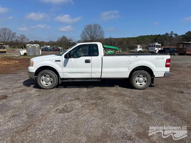 Image of Ford F-150 equipment image 1