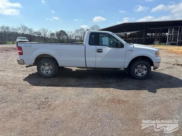 Image of Ford F-150 equipment image 4