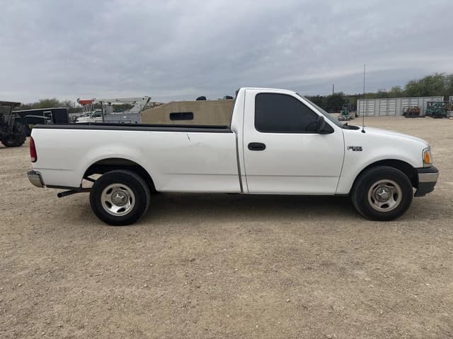 Image of Ford F-150 equipment image 4