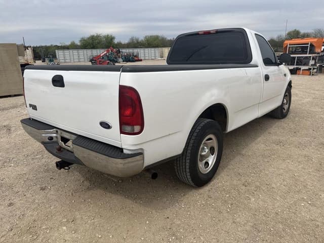 Image of Ford F-150 equipment image 3