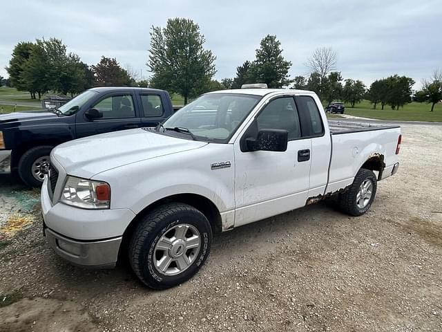 Image of Ford F-150 equipment image 1