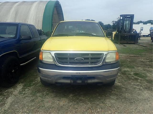 Image of Ford F-150 equipment image 1