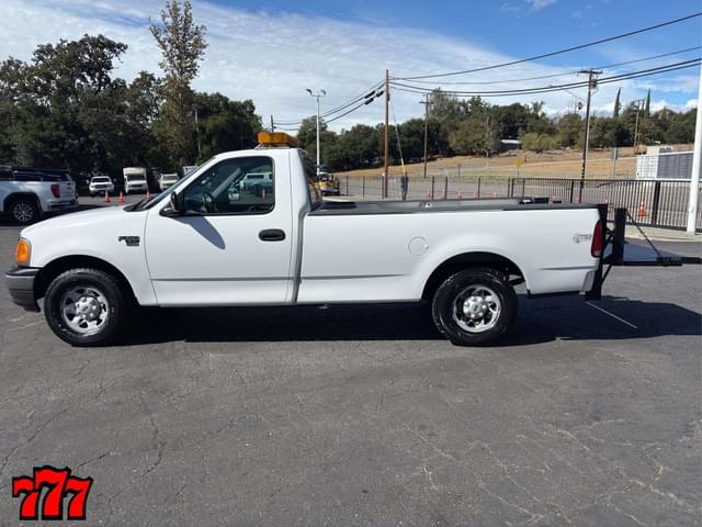 Image of Ford F-150 equipment image 2