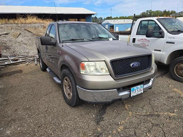 Image of Ford F-150 equipment image 2