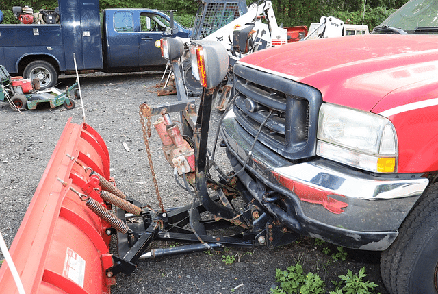 Image of Ford F-250 equipment image 3